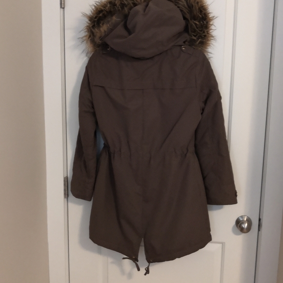 Urban Heritage - Winter Jacket - Picture 2 of 7